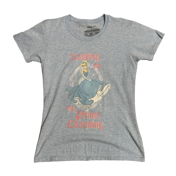 Disney Store Cinderella T-Shirt Tee Ladies Looking for my Prince Charming - Picture 1 of 7